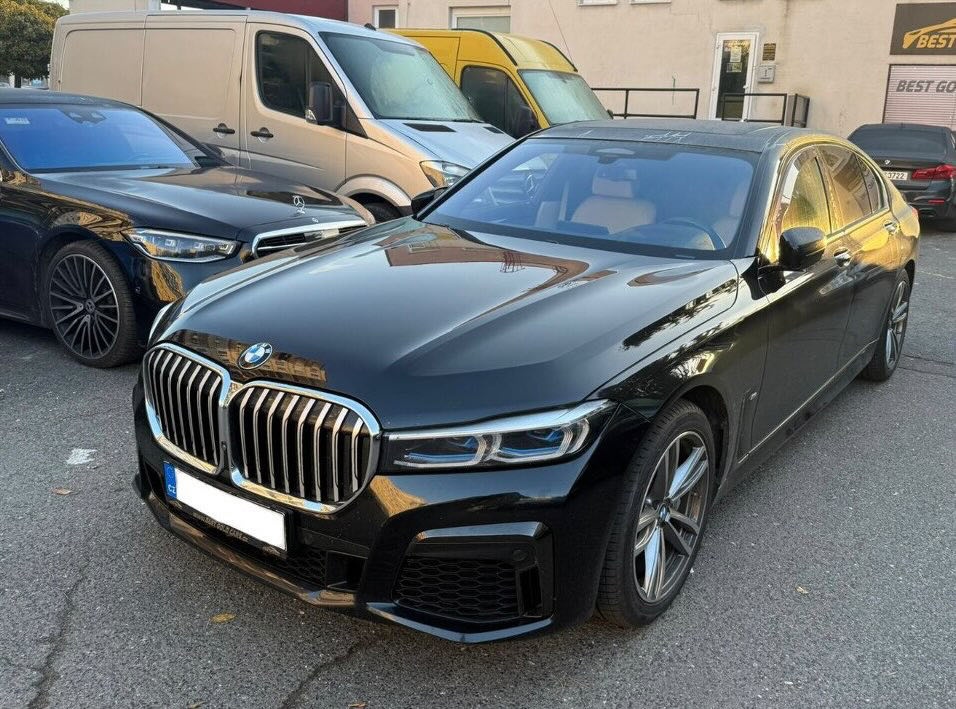 BMW 740xd ZARUKA