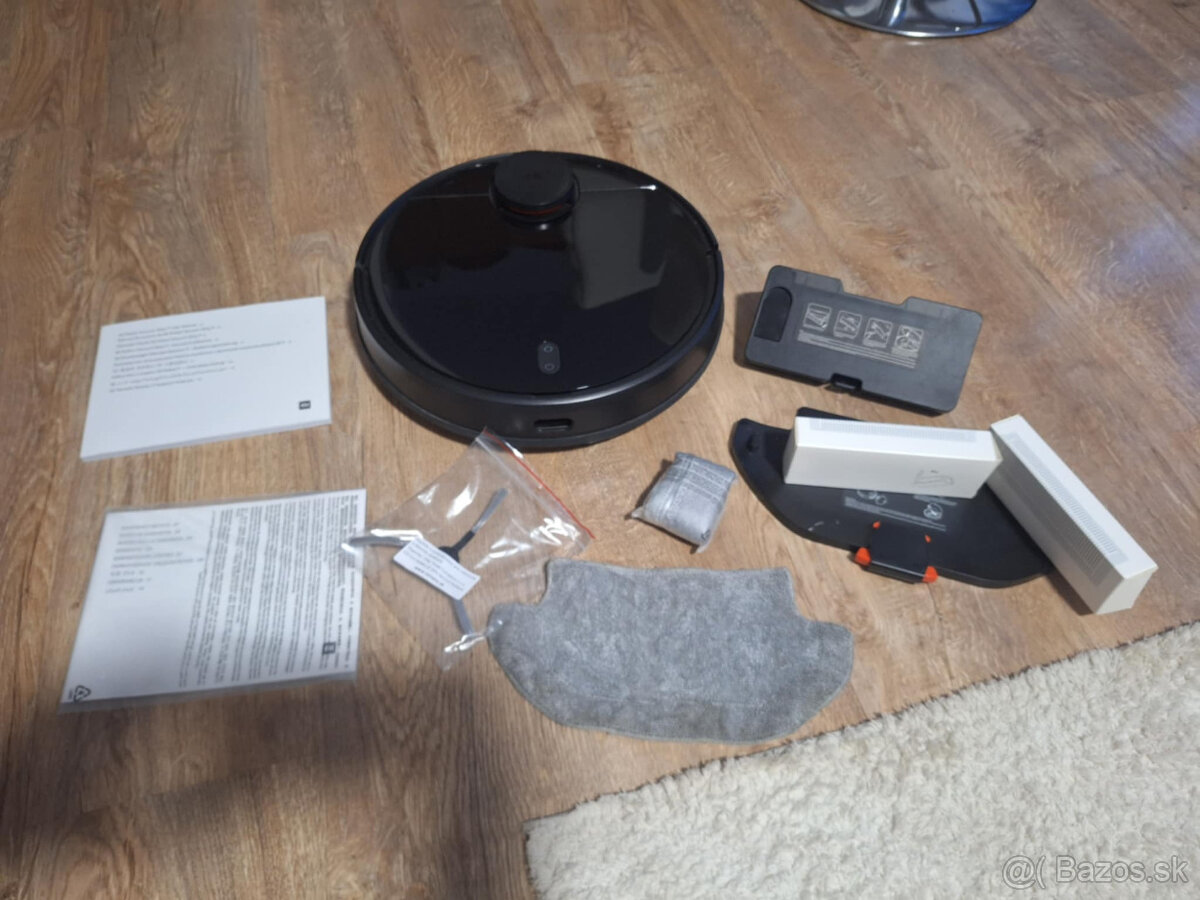 Xiaomi Mi Robot vacuum Mop Pro čierny