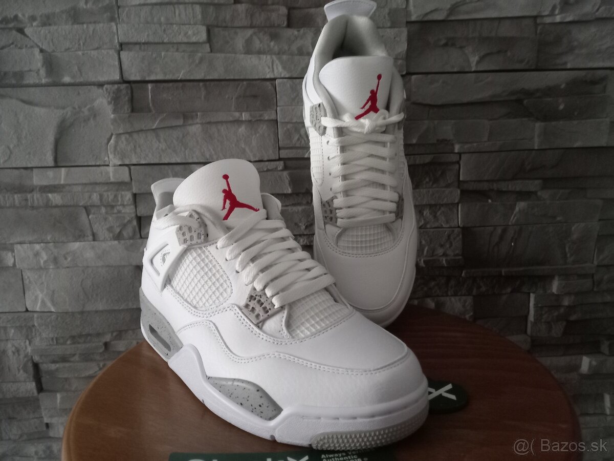 Air Jordan 4 White Oreo