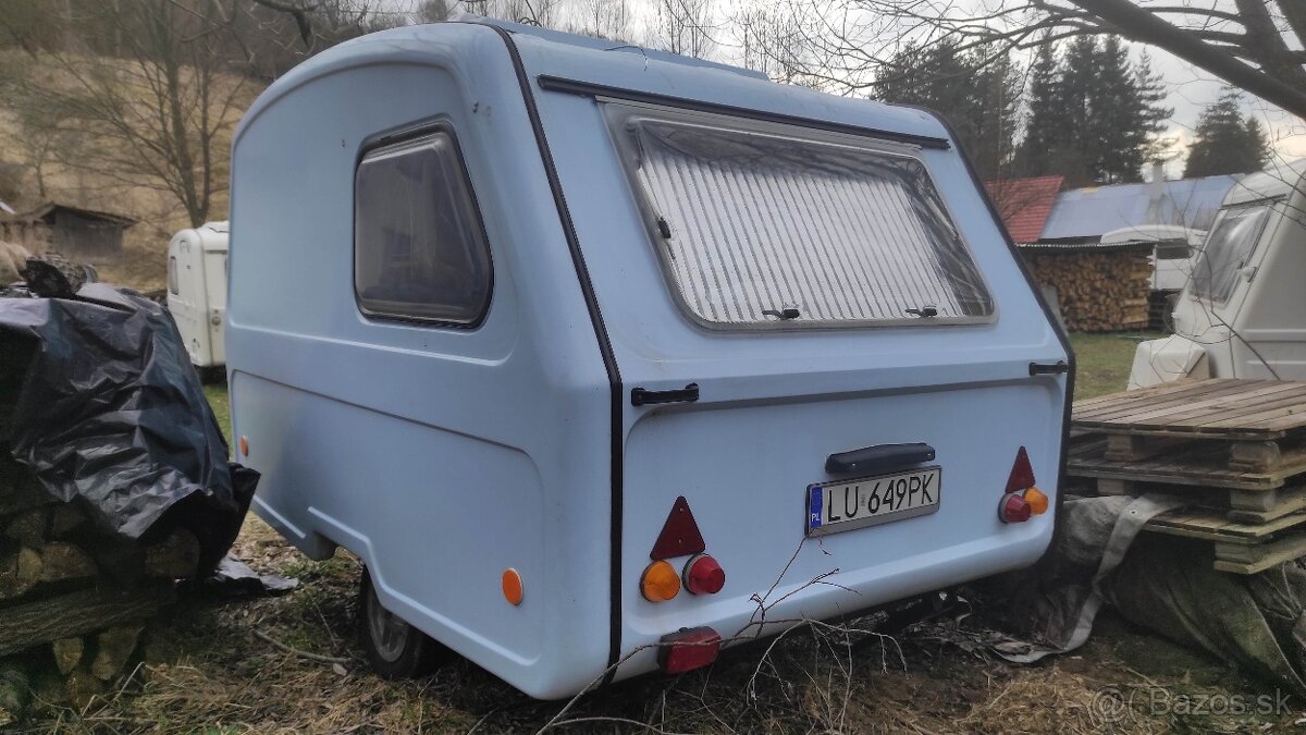 Karavan Niewiadow N126E + fotovoltaika TV