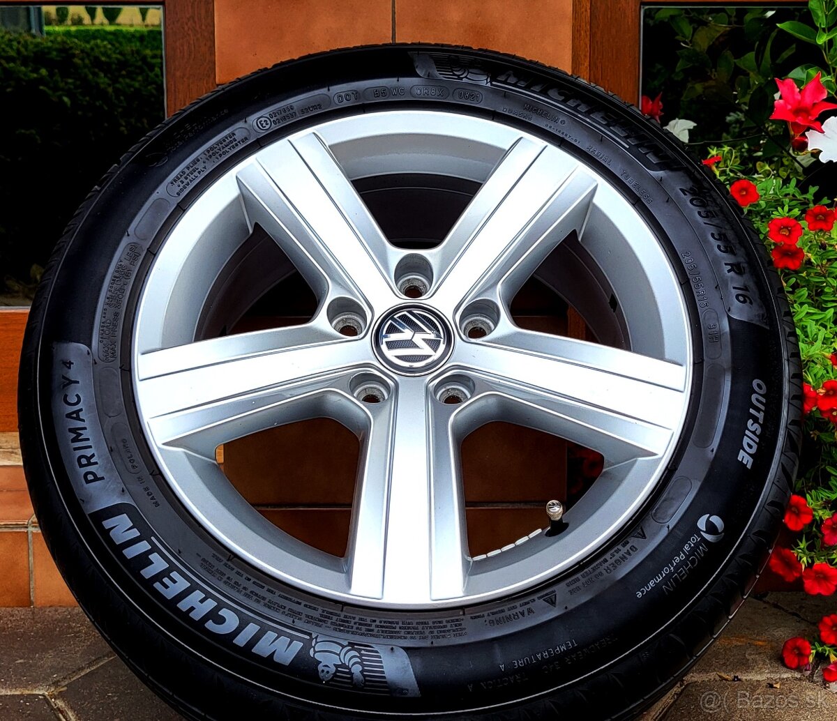 alu R16 5x112 orig. VW Golf 8, letné pneu Michelin 205/55