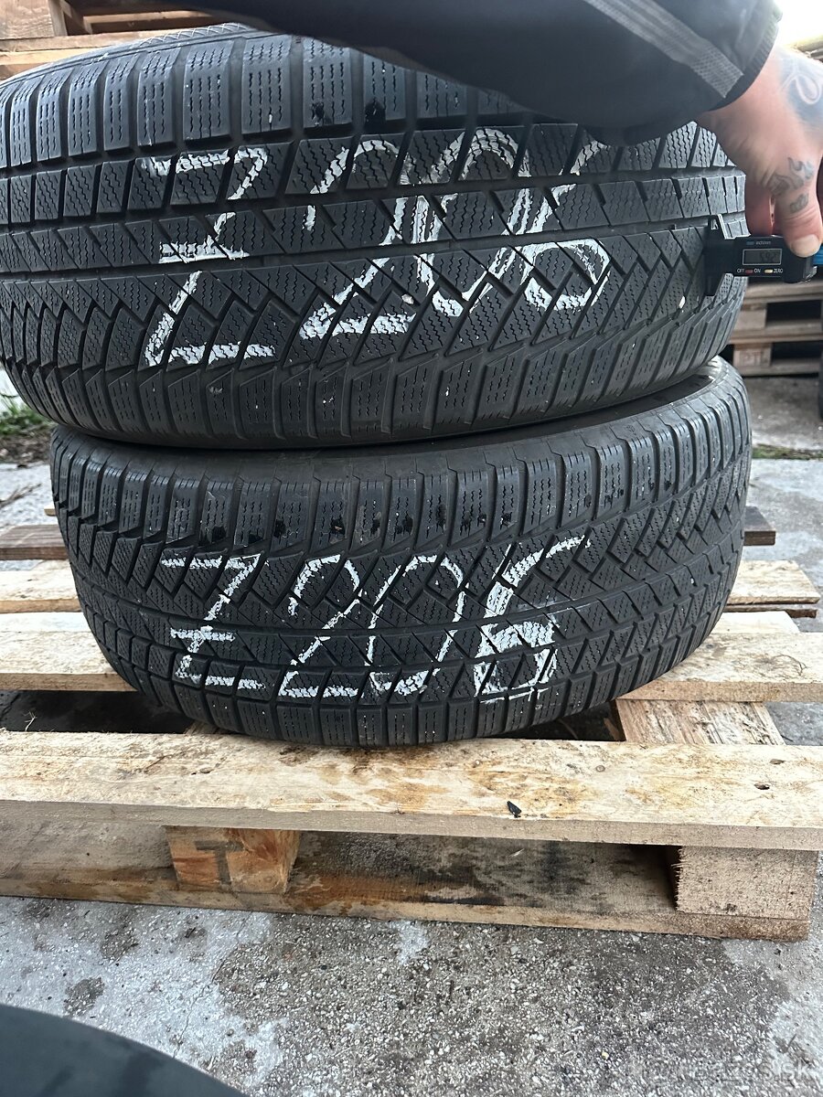 Z206 2ks zimné 275/50R20