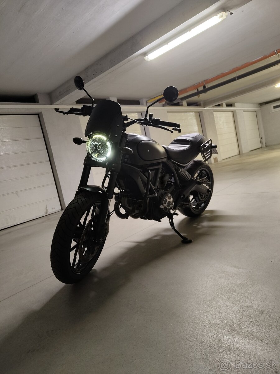 Ducati Scrambler icon 800, Leo Vince