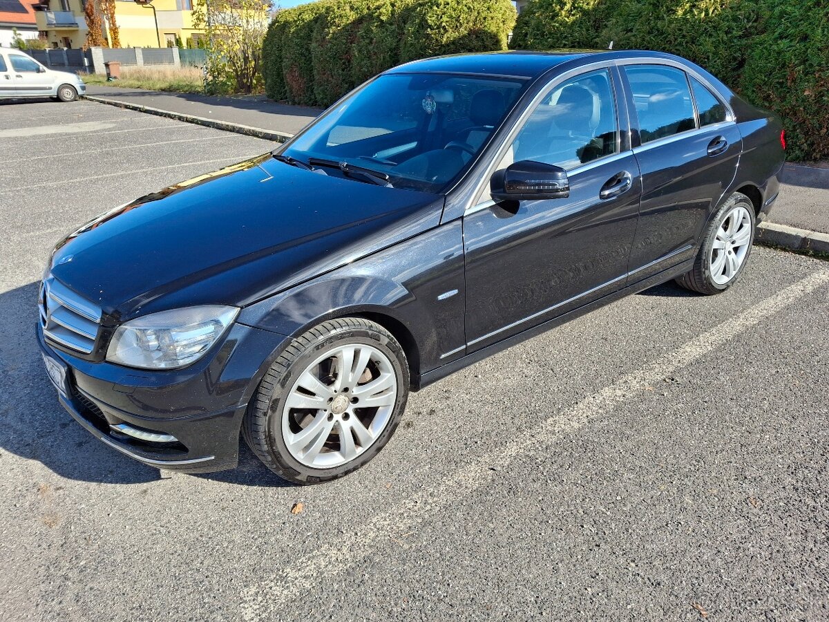 Predám MERCEDES-BENZ C 220 CDI