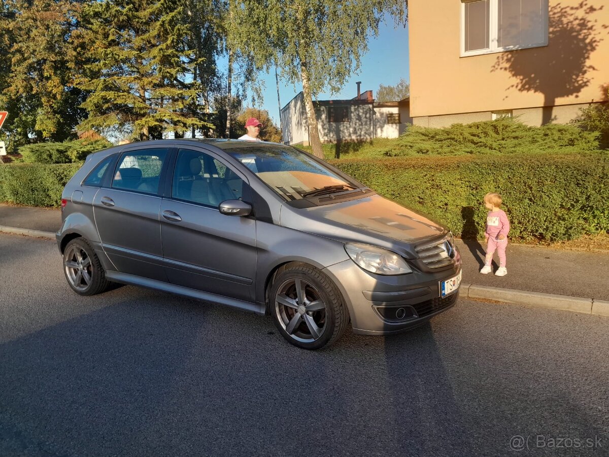 Mercedes-Benz B 200 CDI