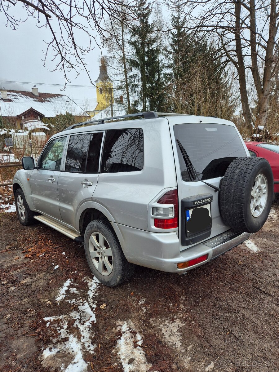 MITSUBISHI PAJERO WAGON 2.5TDI 85KW M5 4X4 2002