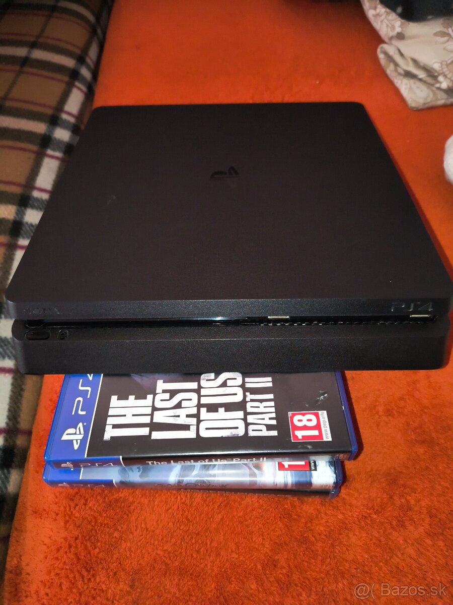 Ps4 slim  1T  giga