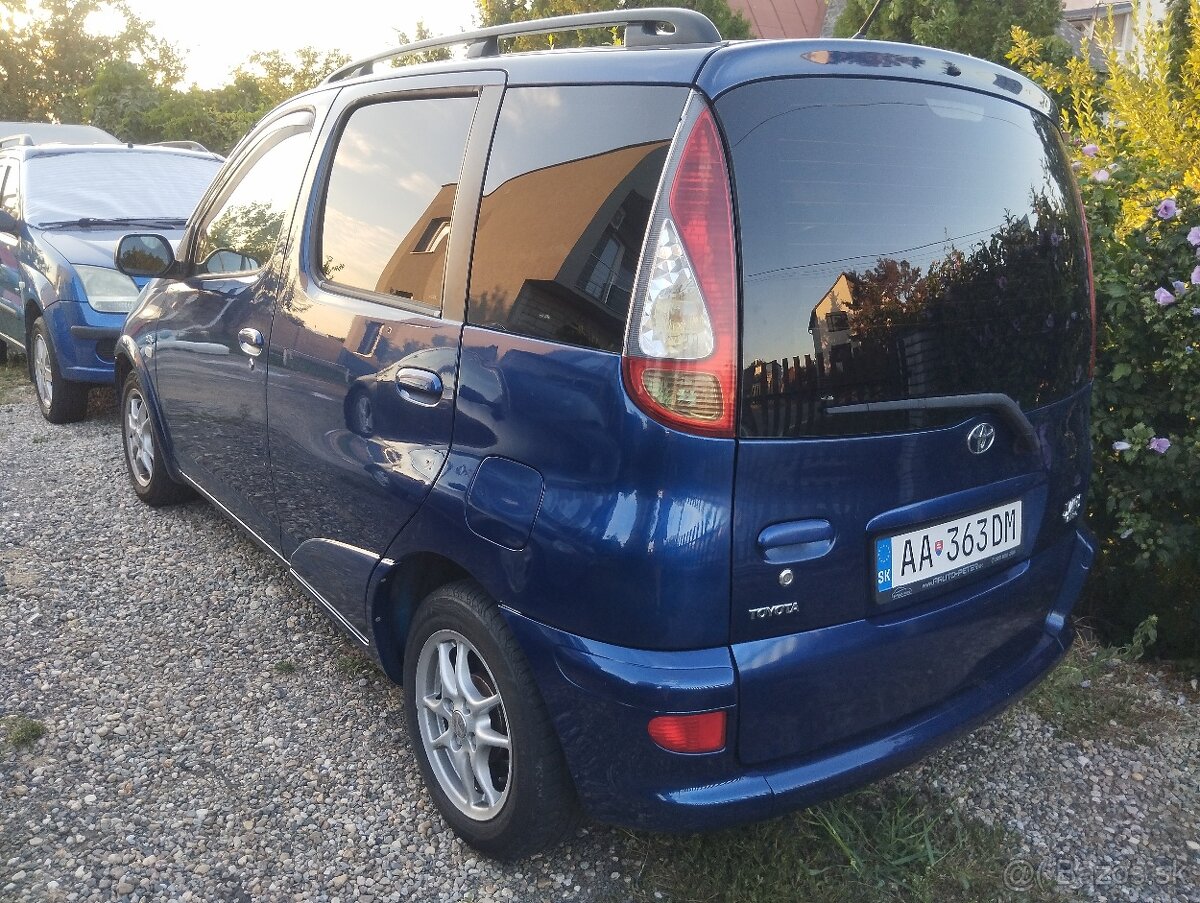 Toyota yaris  verso