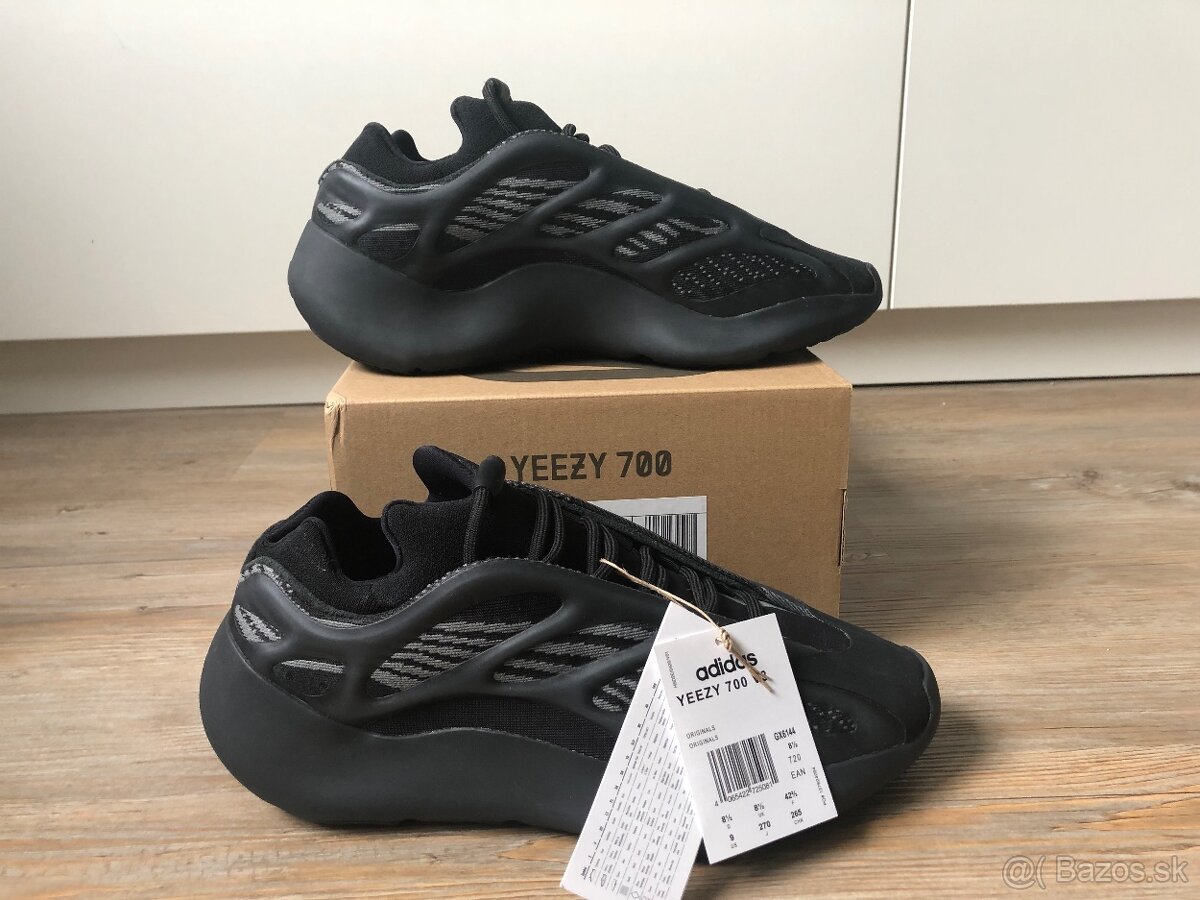 Adidas Yeezy 700 V3