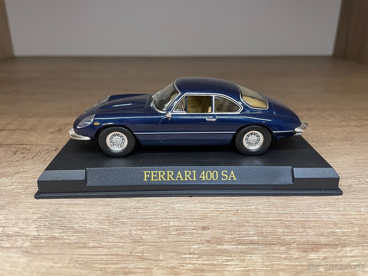 1:43 model Ferrari 400 SA