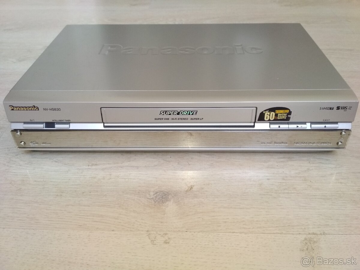 Videorekordér Panasonic NV-HS830 High-End S-VHS ET