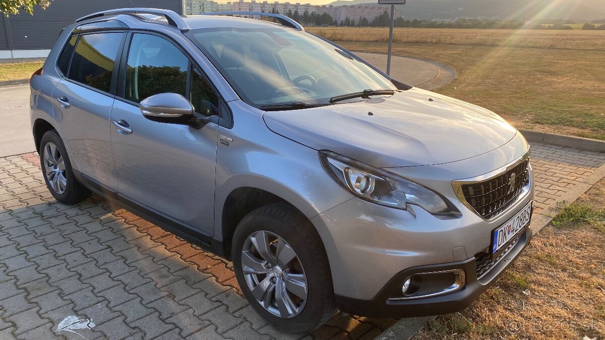 Peugeot 2008 1.2i kupeny v SR