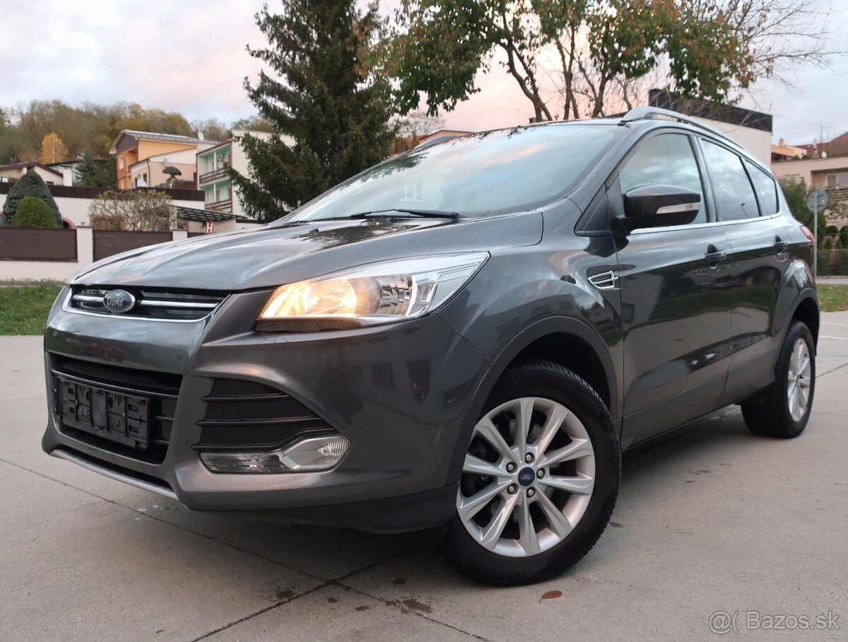 Ford Kuga Titanium 2016, 4x4, AUTOMAT, veľká NAVI, šedá met.