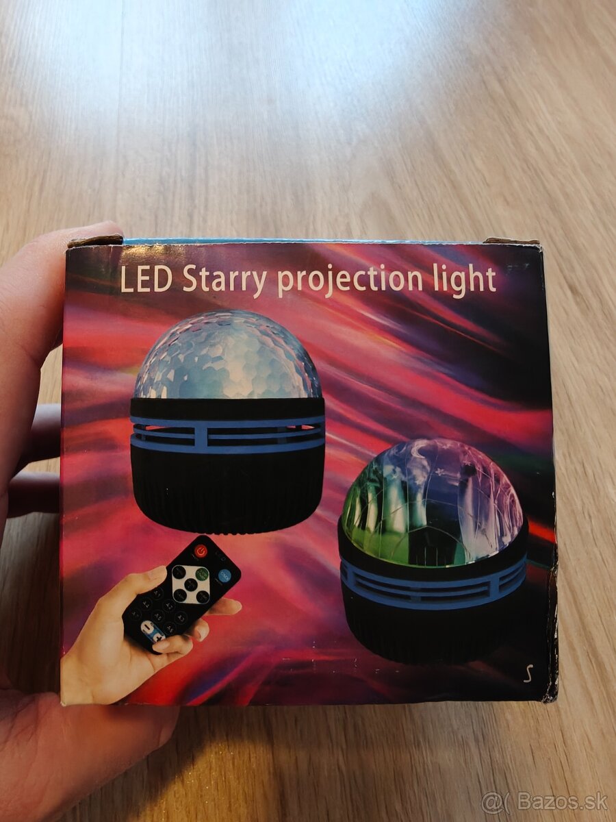 LED projektor s Vodným Vlnením