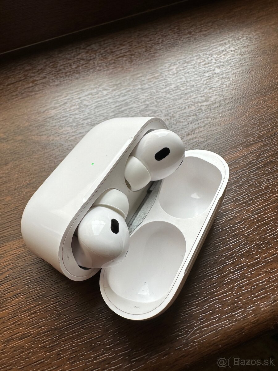 AirPods pro 2022