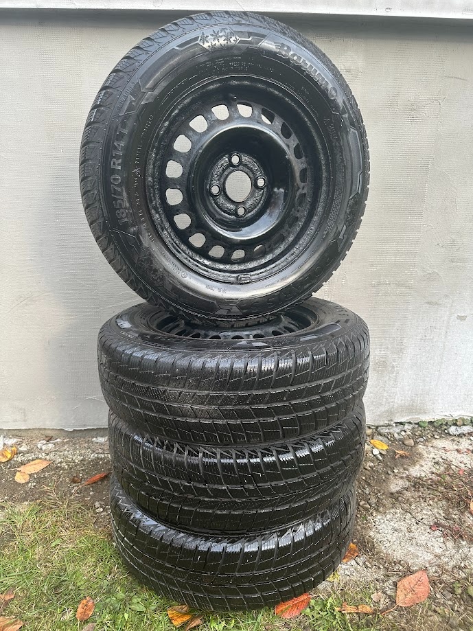 Plechové disky +Zimne pneu Barum 185/70 R14 4x100