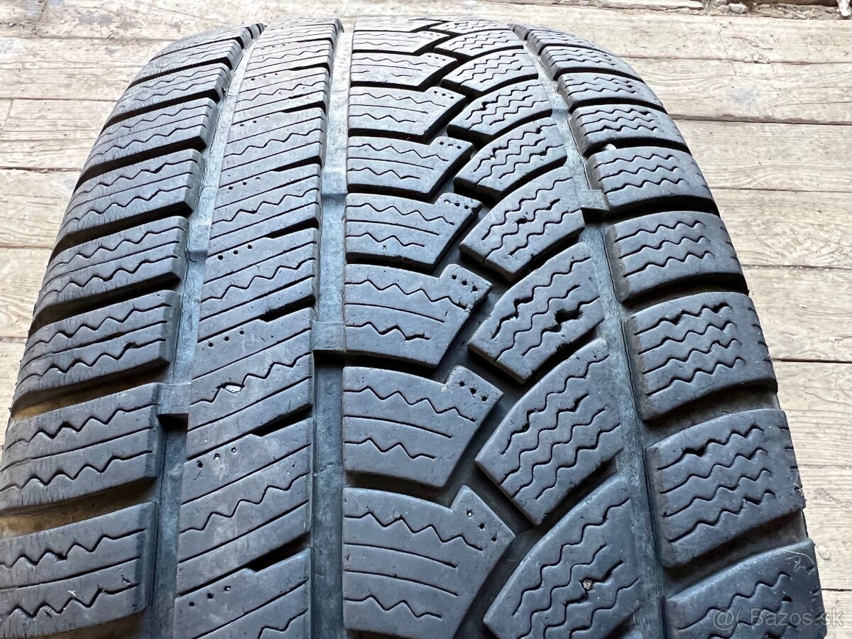 225/50R17 98H Hifly Win-turi 212