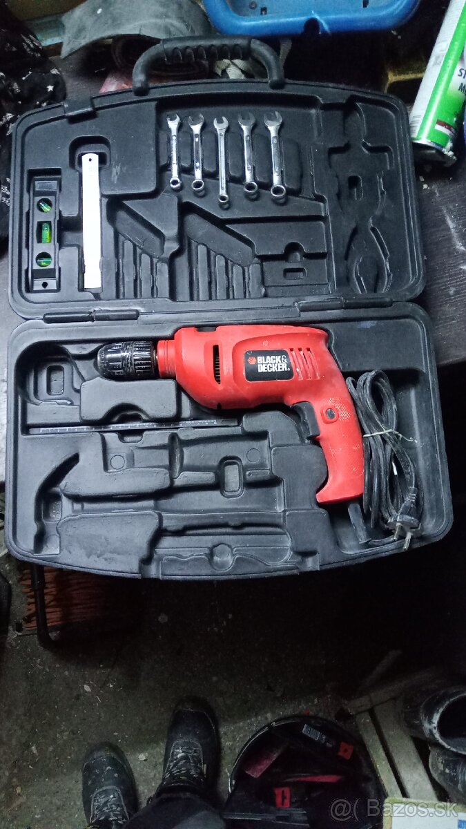 BLACK & DECKER V KUFRÍKU