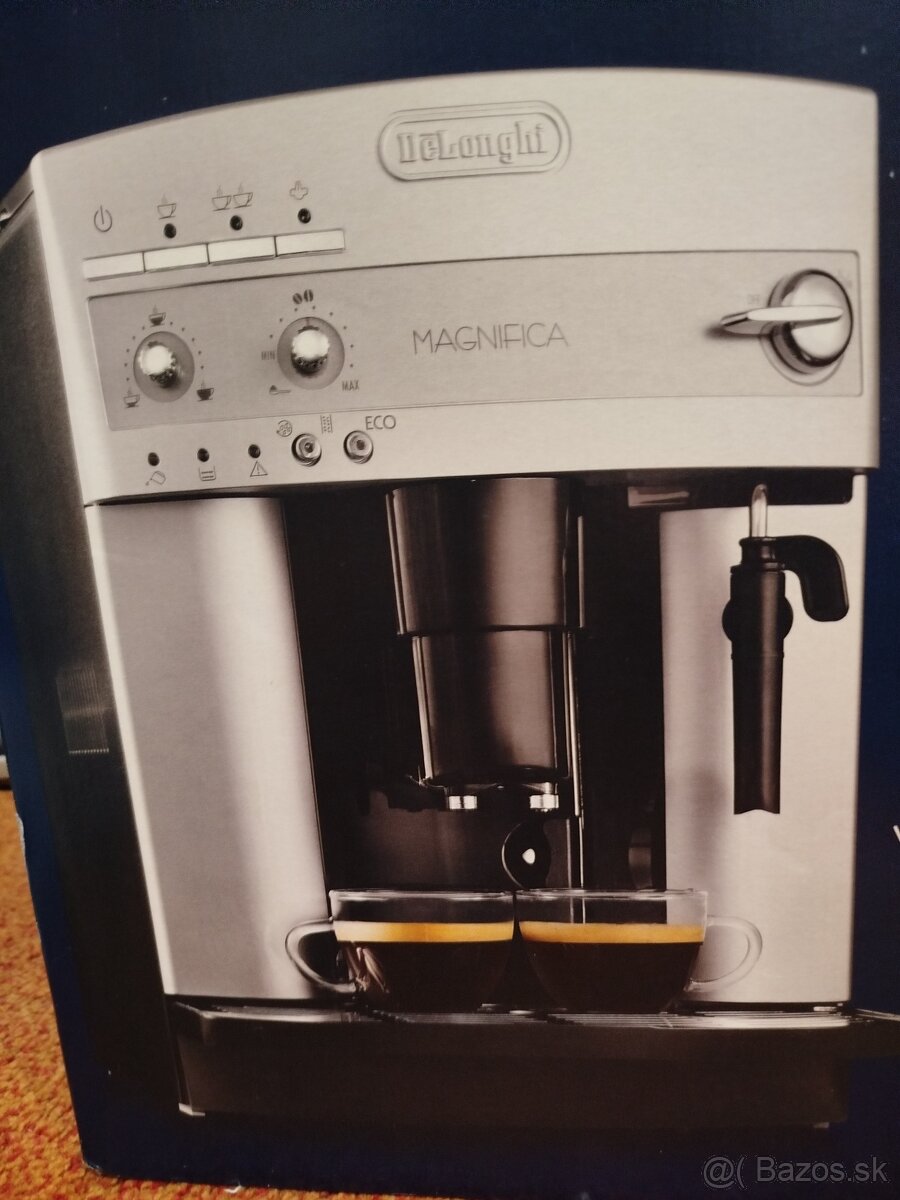 Kávovar Delonghi