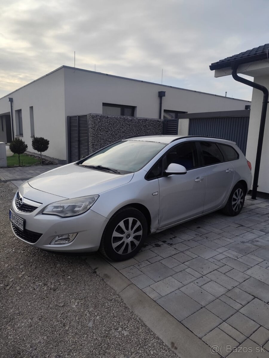 Opel Astra Sport Tourer 1,7 CDTI