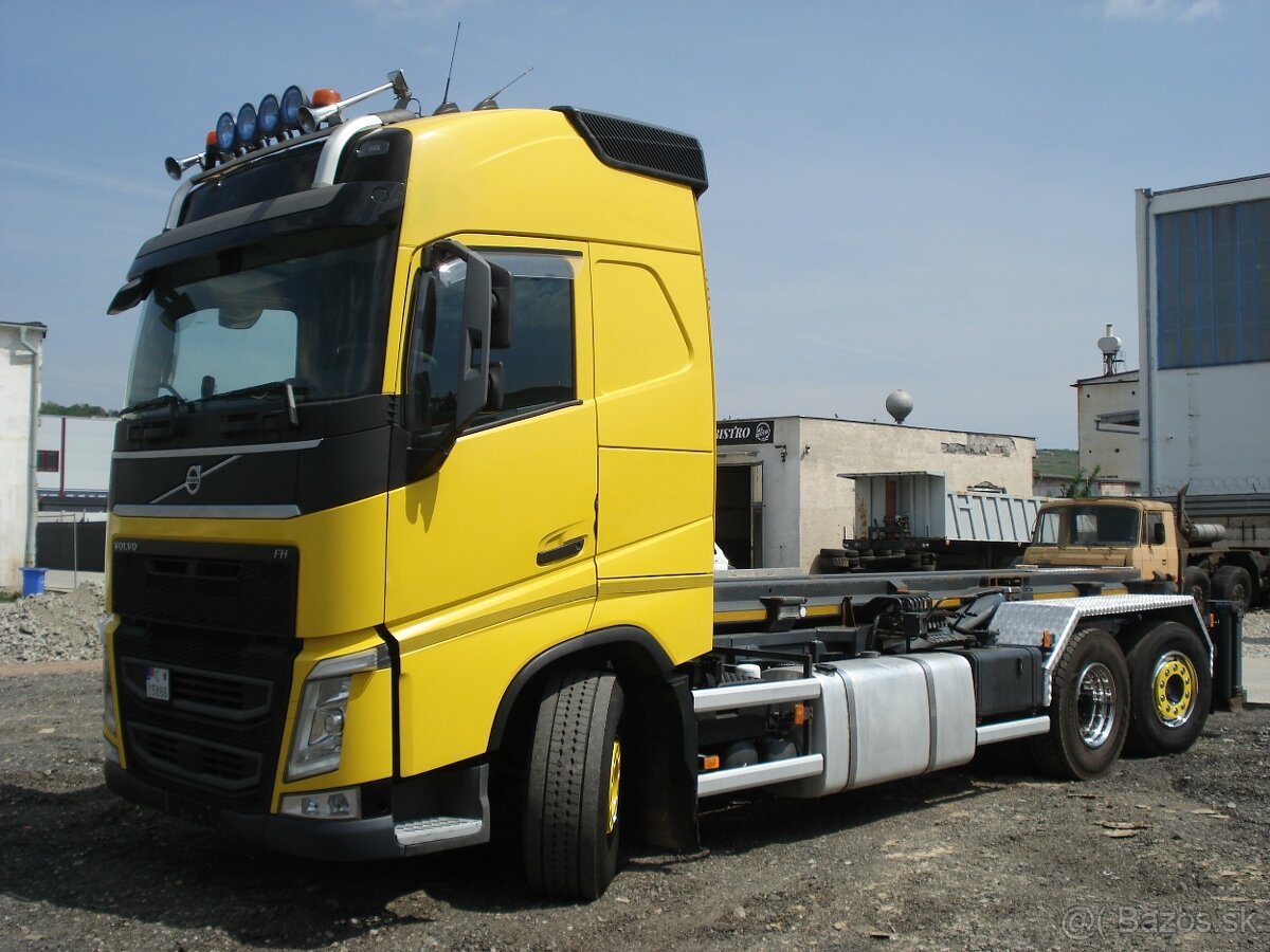 VOLVO  FH 500 HAKOVY NOSIC KONTAJNEROV