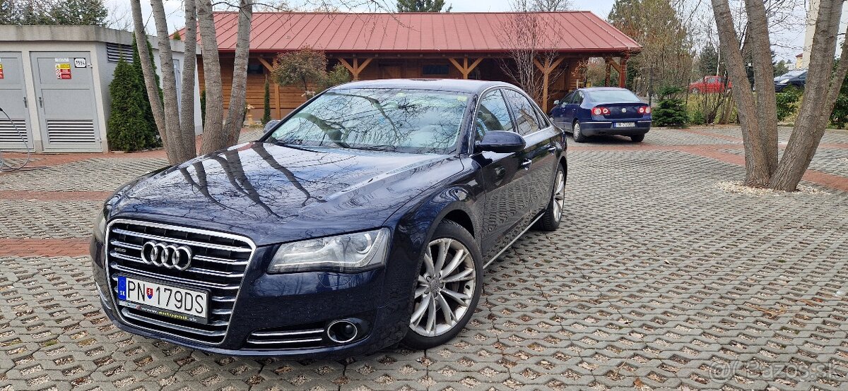 AUDI A8 4,2  V8  QUATTRO TIPTRONIC AUTOMAT