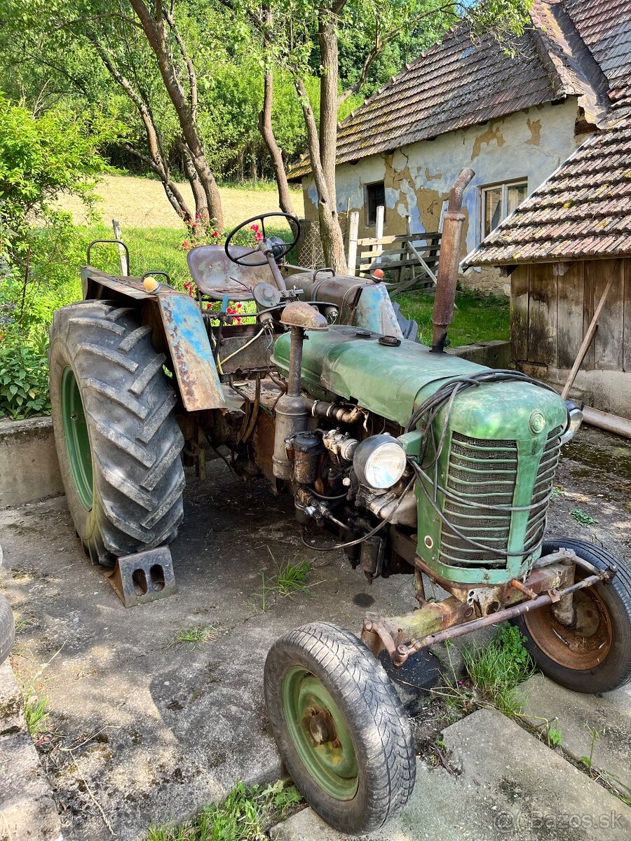 Traktor Zetor 25A/K