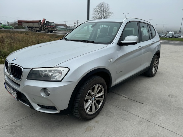 BMW X3 xDrive20d AKONTACIA OD 0%