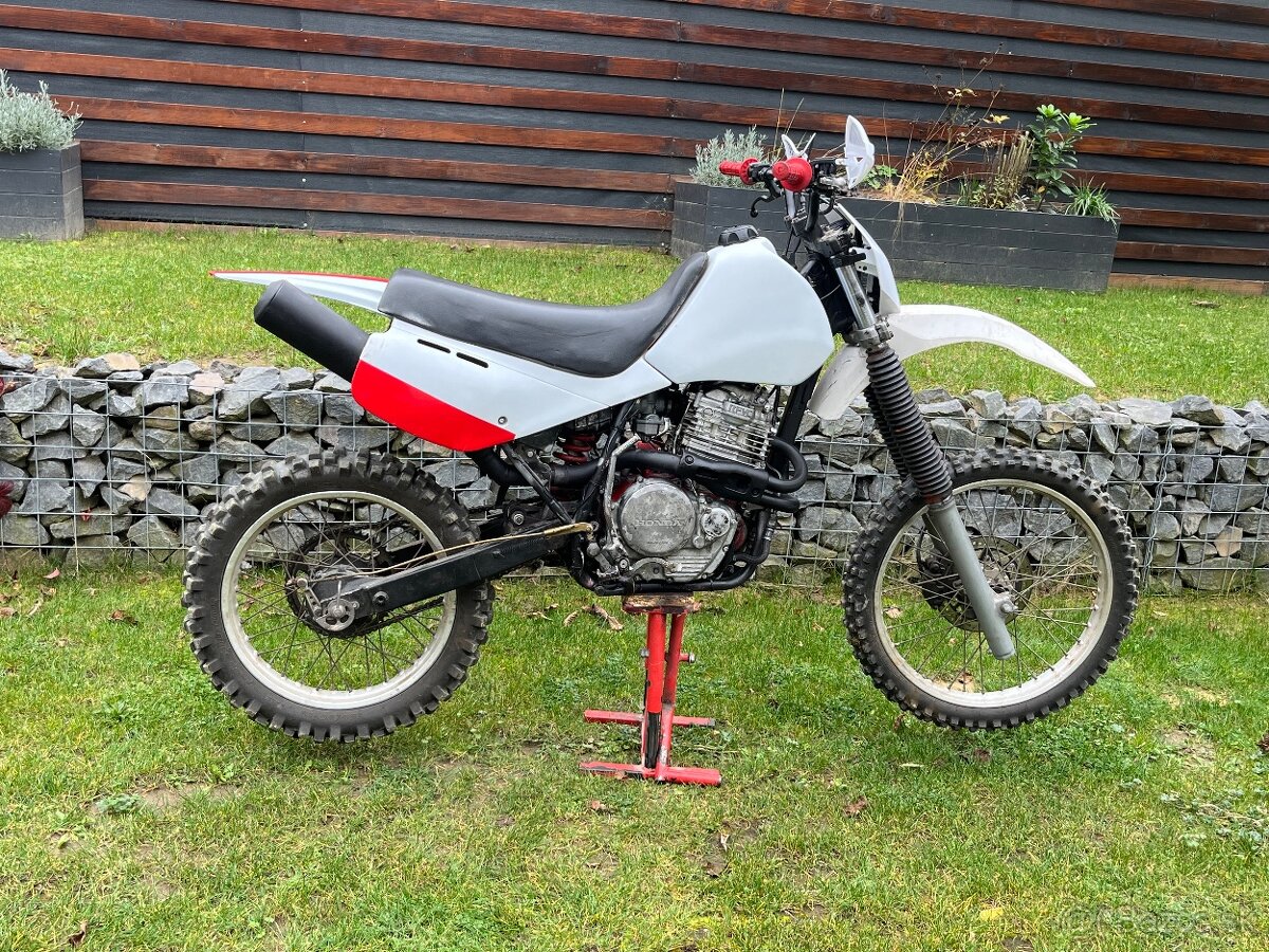 Honda xr 600