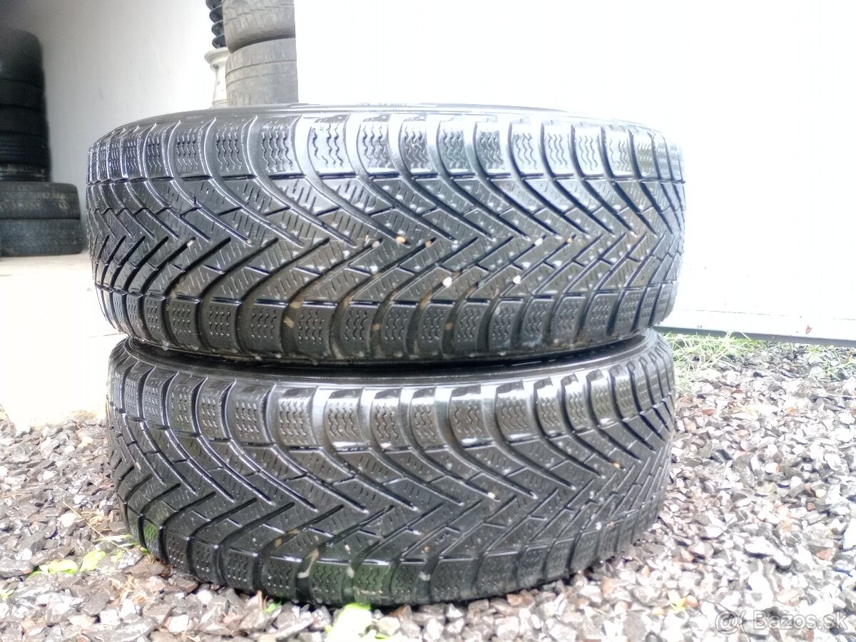 zimné pneumatiky 185/55r15 - 2ks Pirelli.