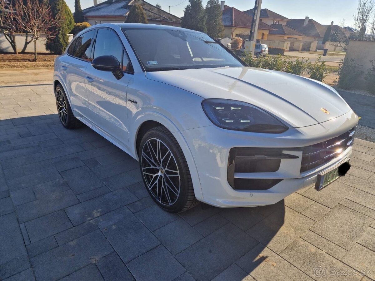 Porsche Cayenne E-hybrid coupe