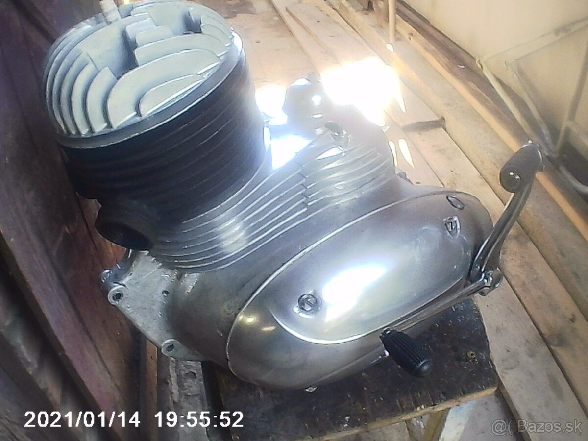 Motor jawa perak 250