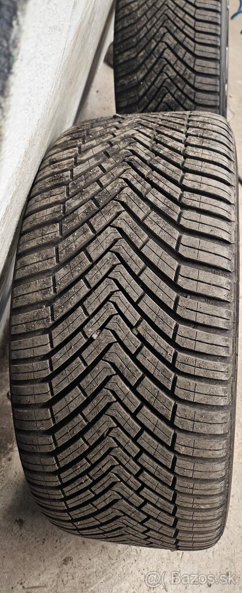 Continental AllSeasonContact 245/35 R19