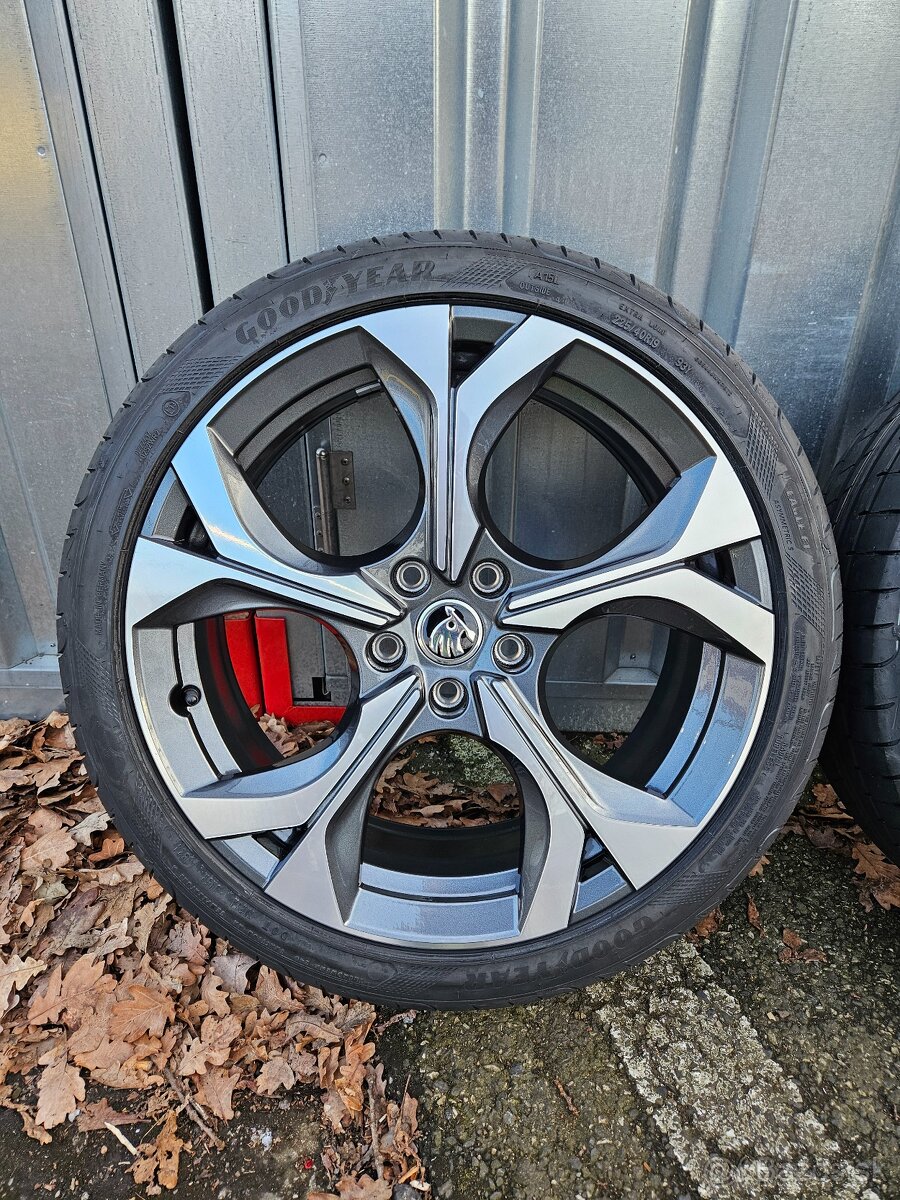 Nová letní alu kola Elias 19" Škoda Octavia IV RS 225/40 R1