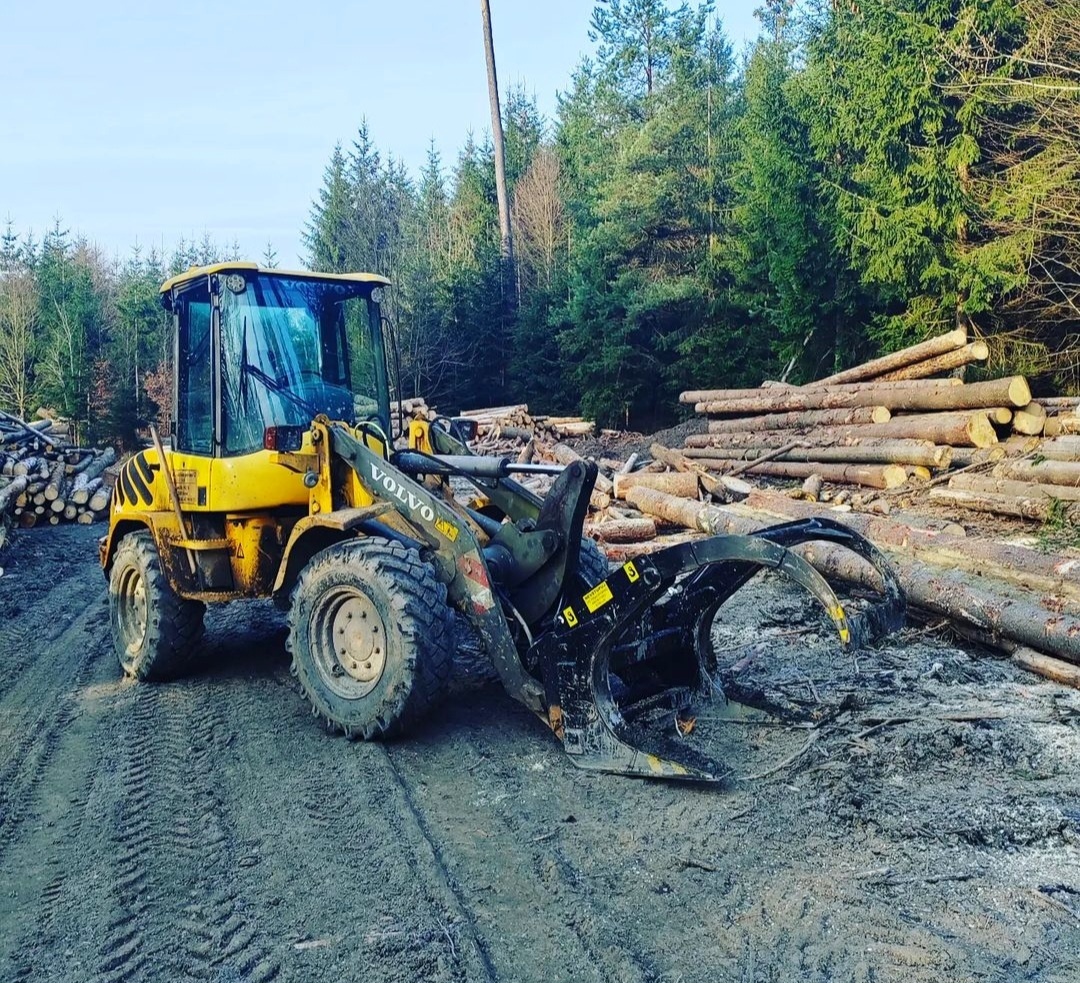 Predám nakladač volvo l30