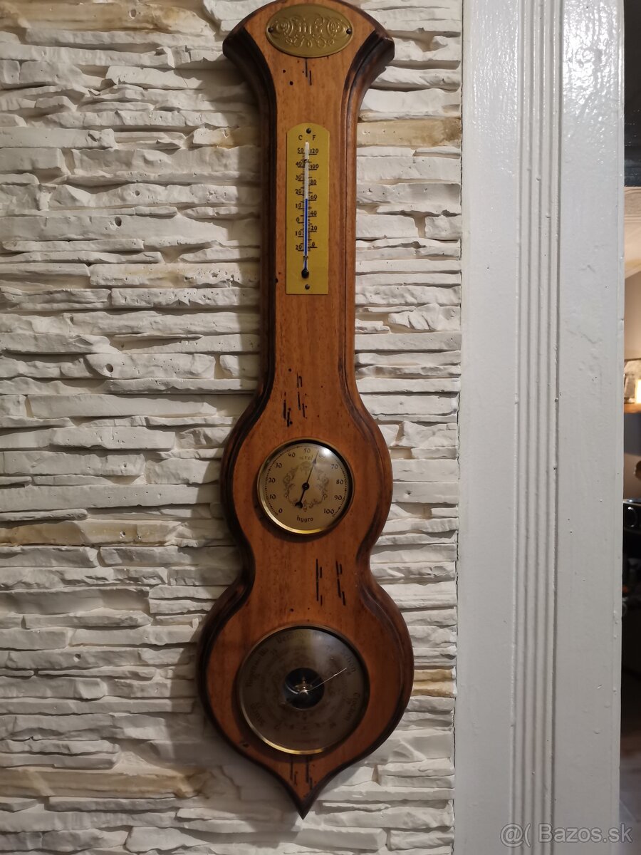 Starožitný barometer