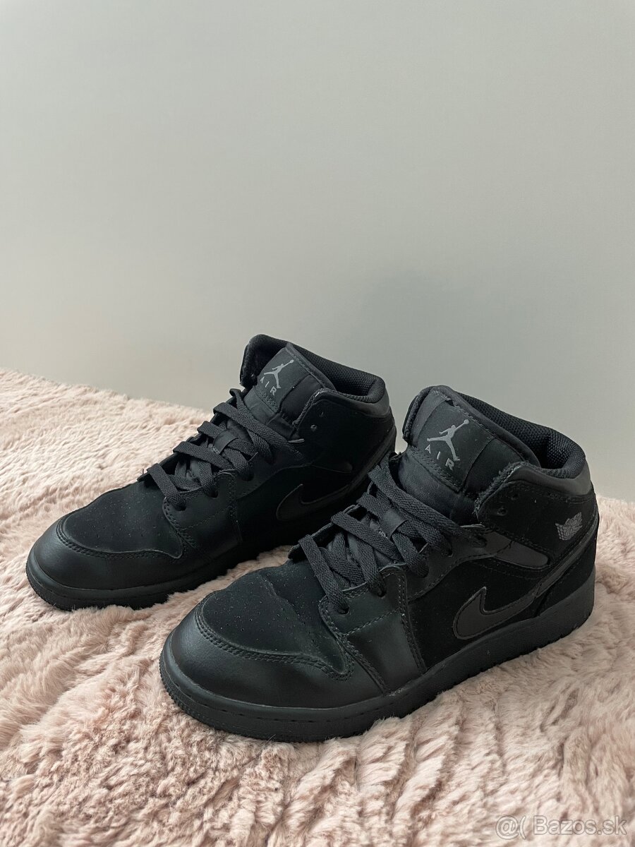 Air Jordan 1 Mid EU39