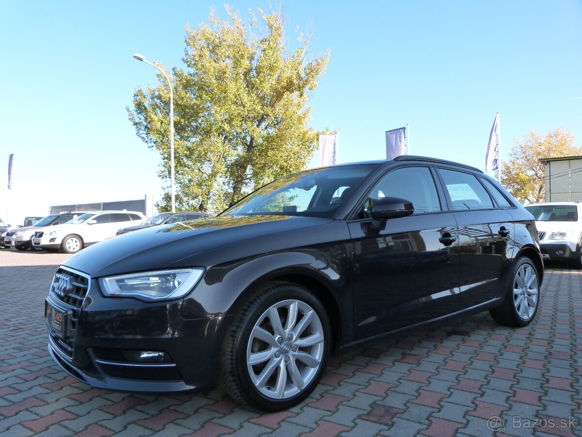 Audi A3 Sportback 2.0 TDI DPF Style Attraction