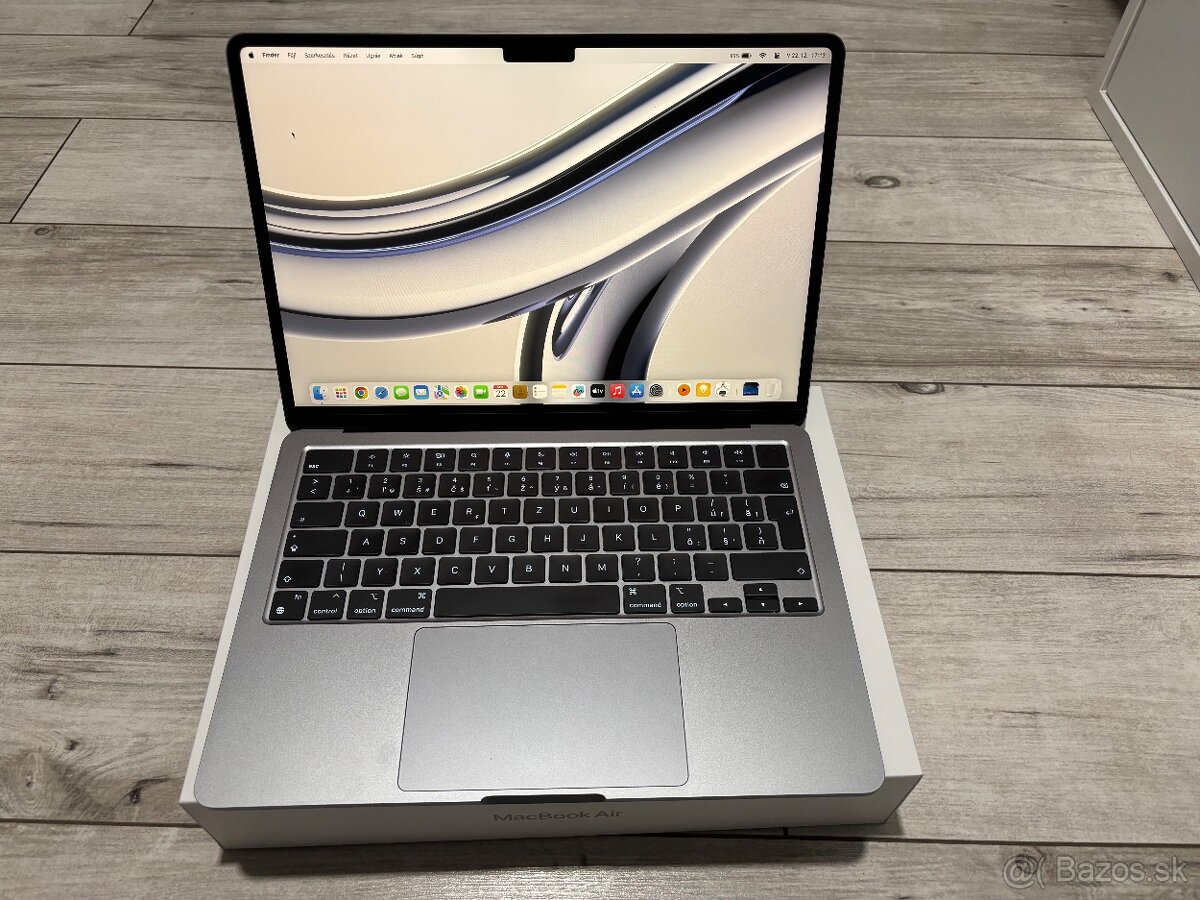 Predám Apple MacBook Air M2 8GB/256GB BAT100%