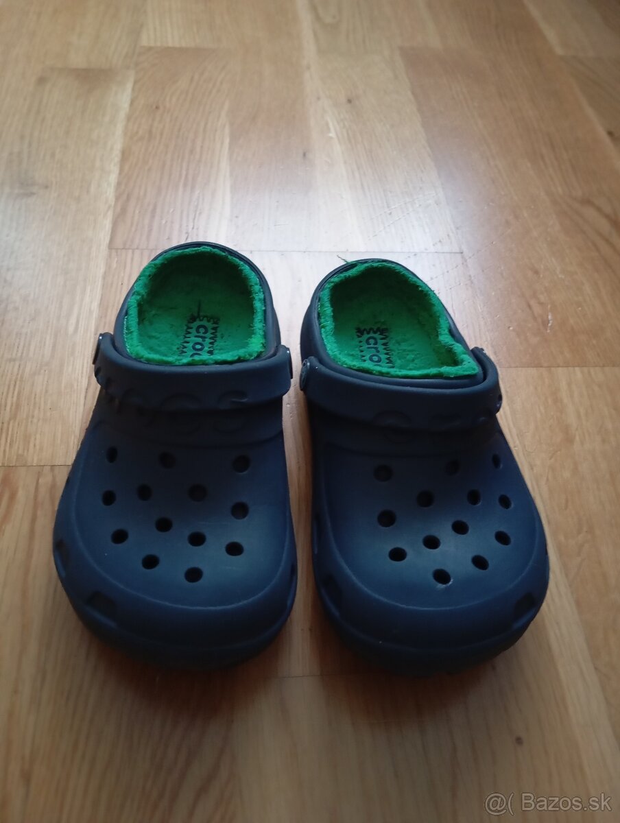 Crocs zateplené č. 29-30