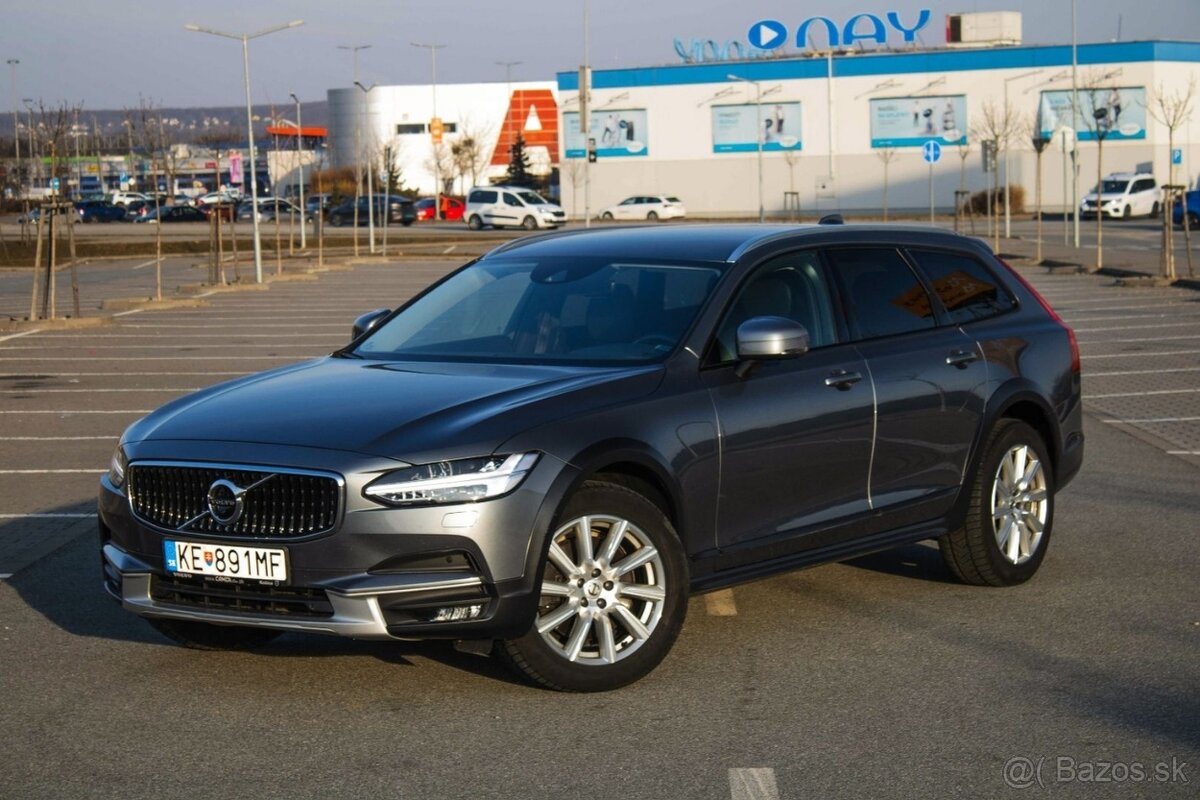 Volvo V90 CC D5 2.0L Cross Country Plus AWD A/T