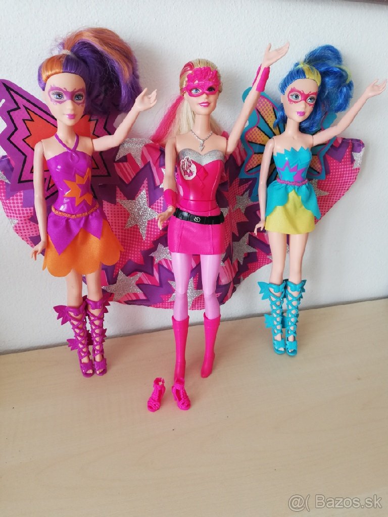 Barbie super hrdinka s kamarátkami