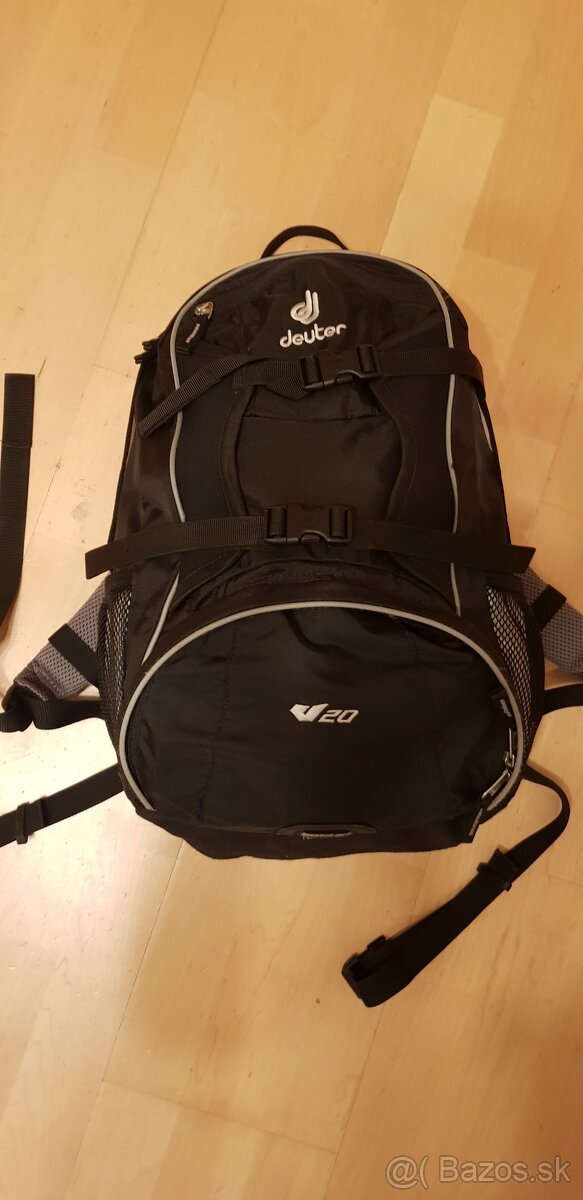 Deuter -  V20