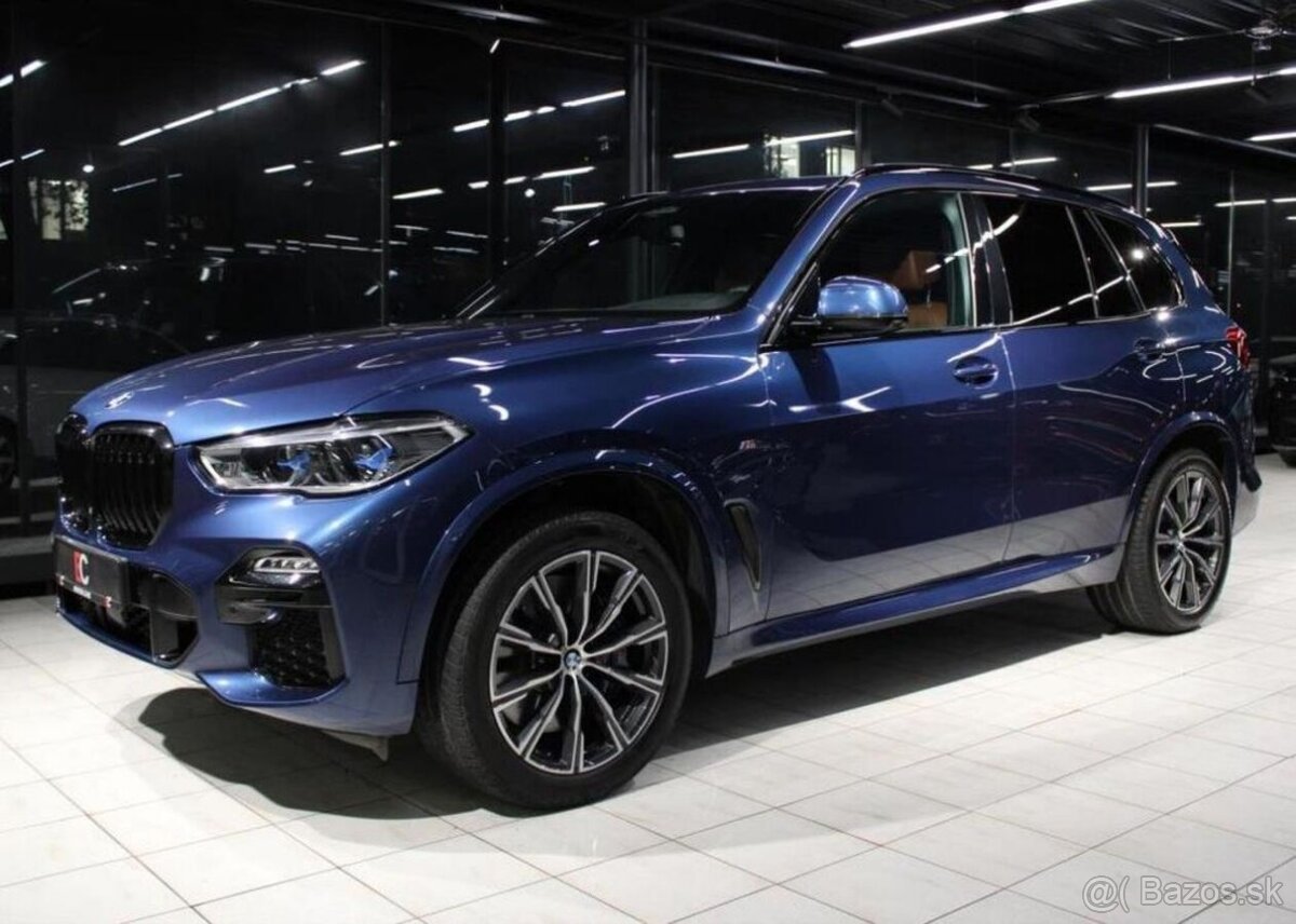 BMW X5 xDrive30d M Sport Laser / B&W nafta