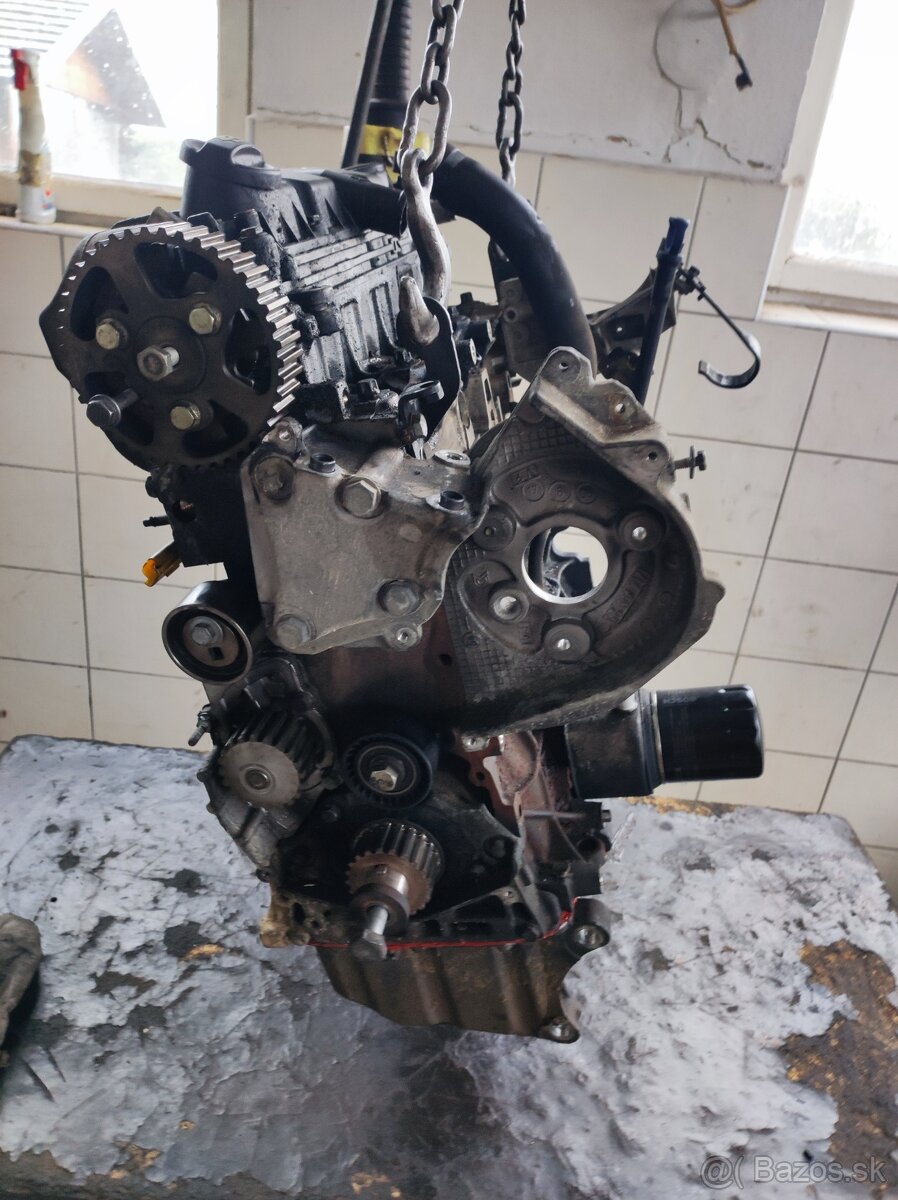 Rozpredám motor RHY 2.0 HDI na ND