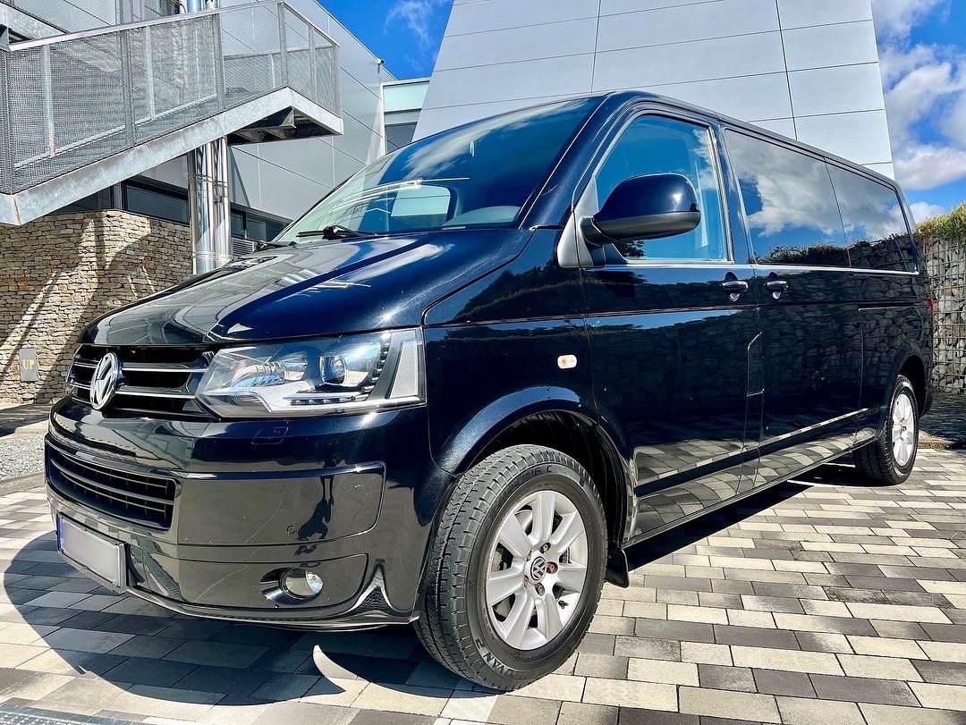 Prenájom VW Caravelle long, 9 miest