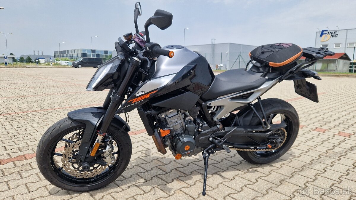 KTM DUKE 790 "žiletka"