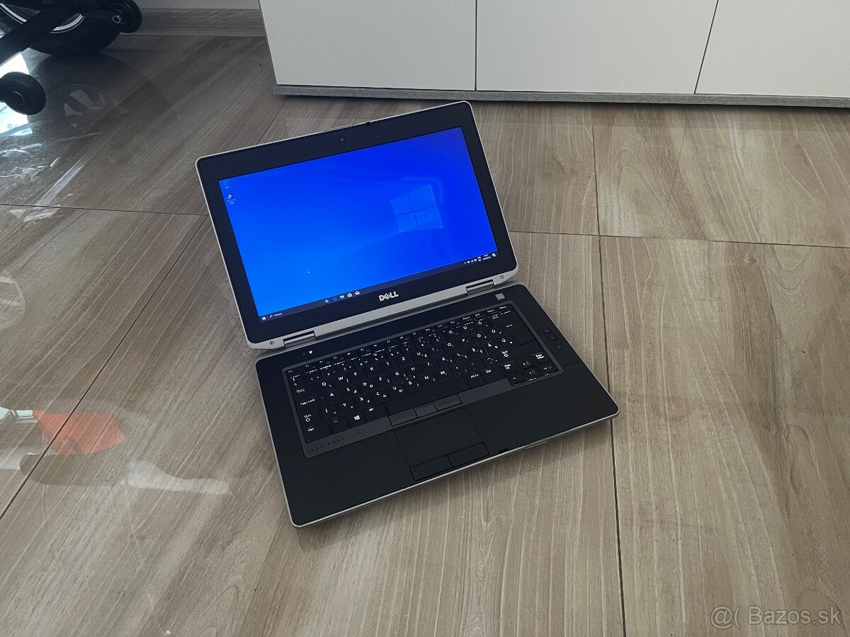 Dell/Notebook/i5-3360/8GB RAM/320GB HDD/intel HD Grafika 2G