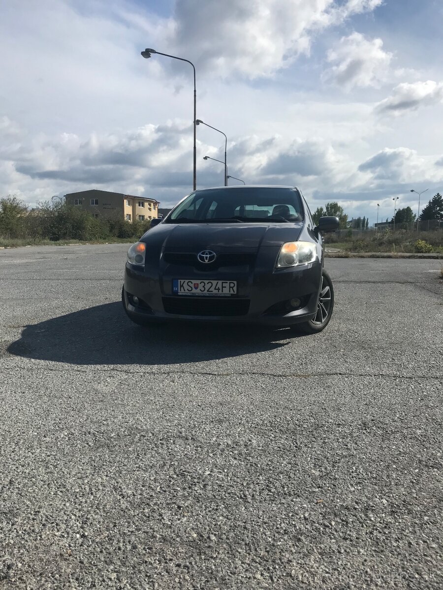 Toyota Auris 2,0D-4D,93kW 2008,230000km