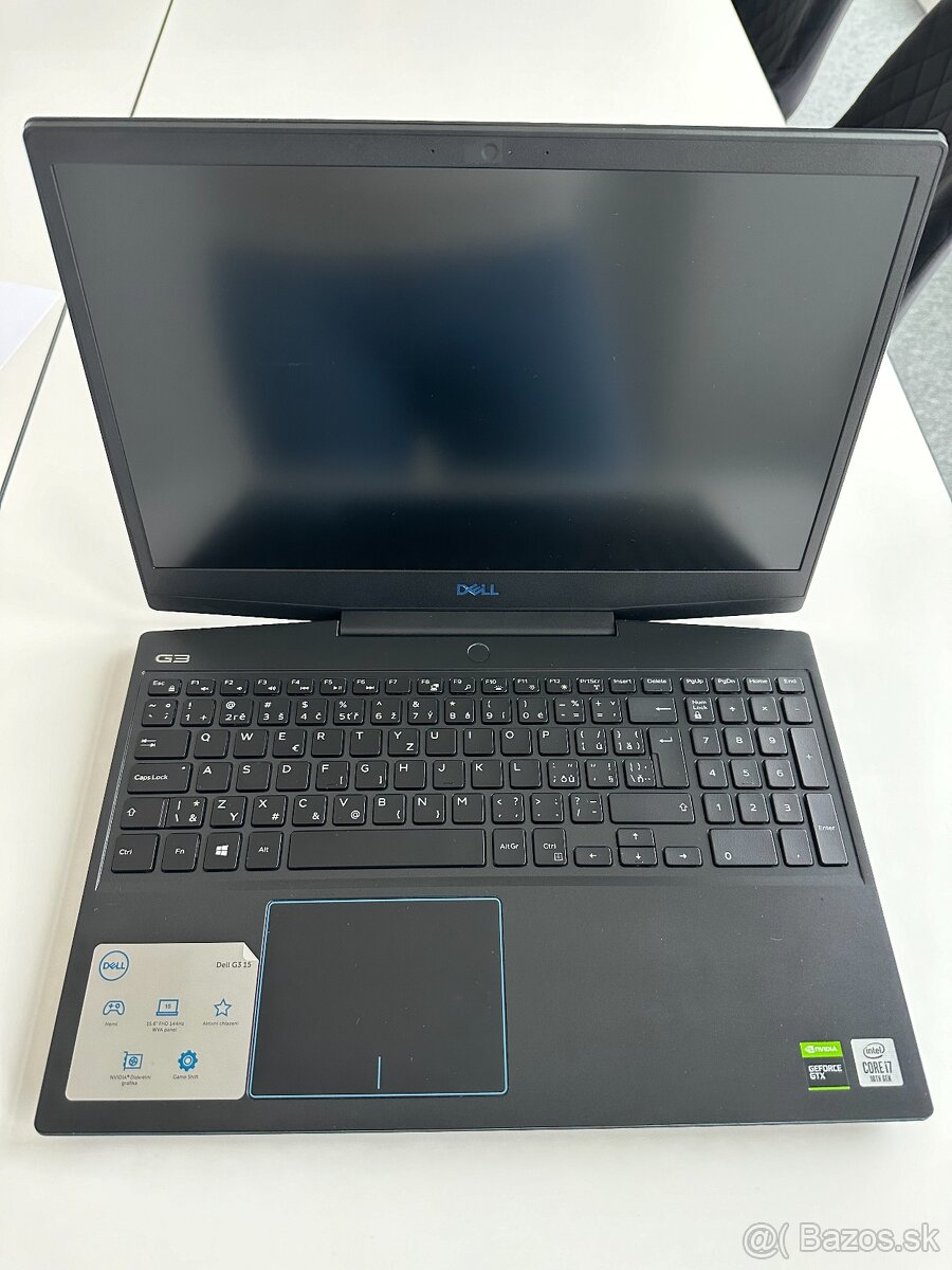 Herný notebook Dell G3 - i7, 32 GB RAM